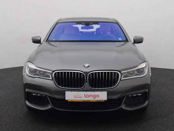 BMW 750