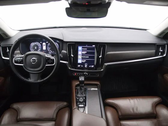 Volvo V90 Cross Country