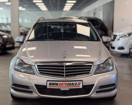 Mercedes-Benz C 220
