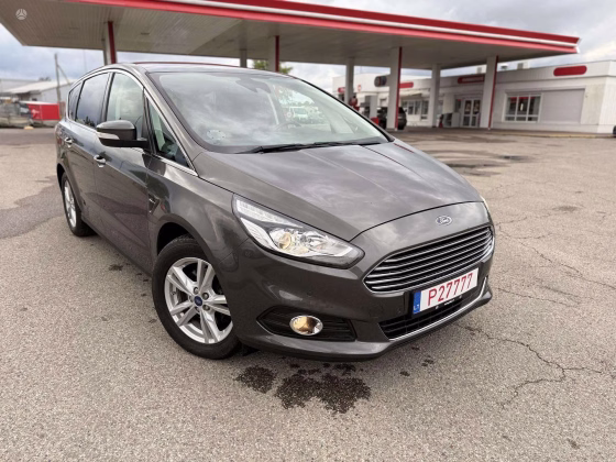 Ford S-Max