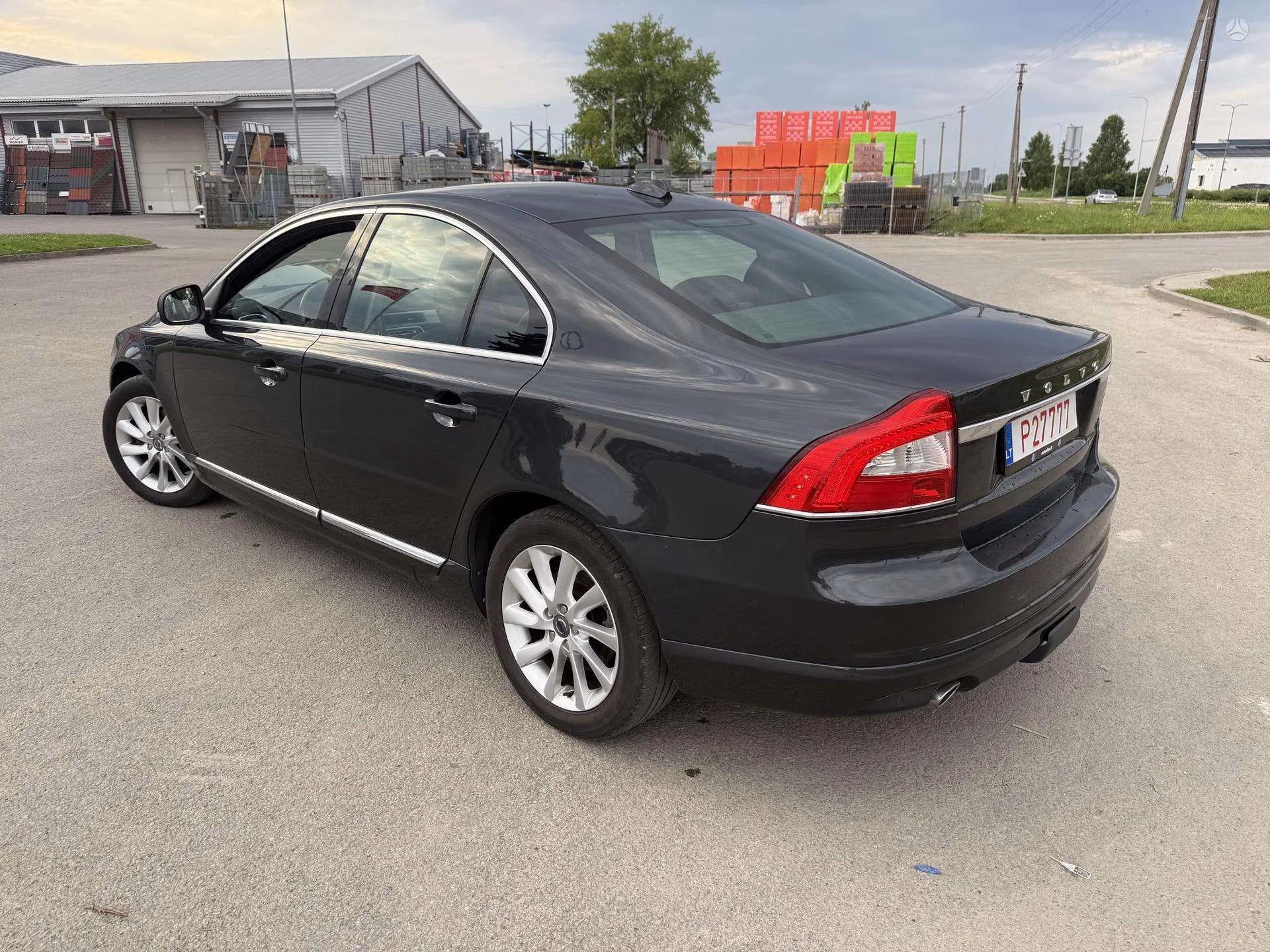 Volvo S80