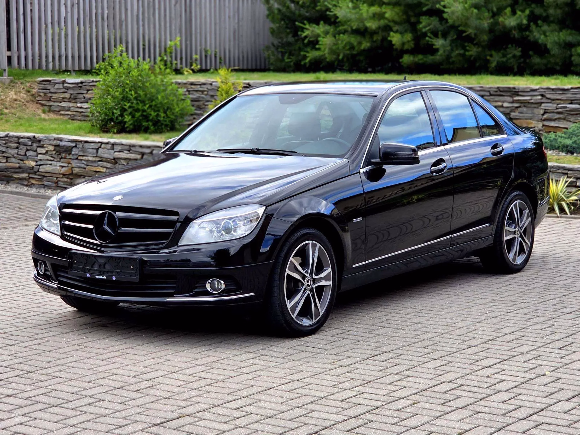 Mercedes-Benz C 180