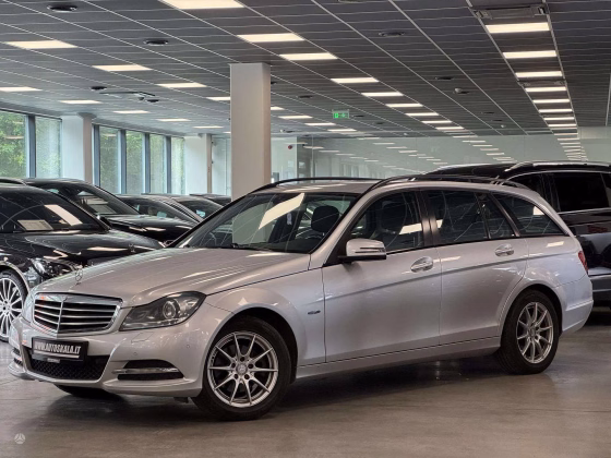 Mercedes-Benz C 220