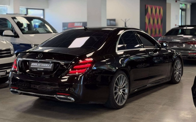 Mercedes-Benz S 400