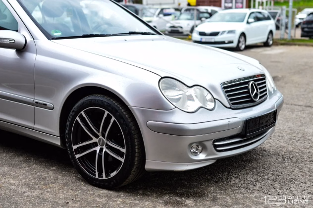 Mercedes-Benz C 220