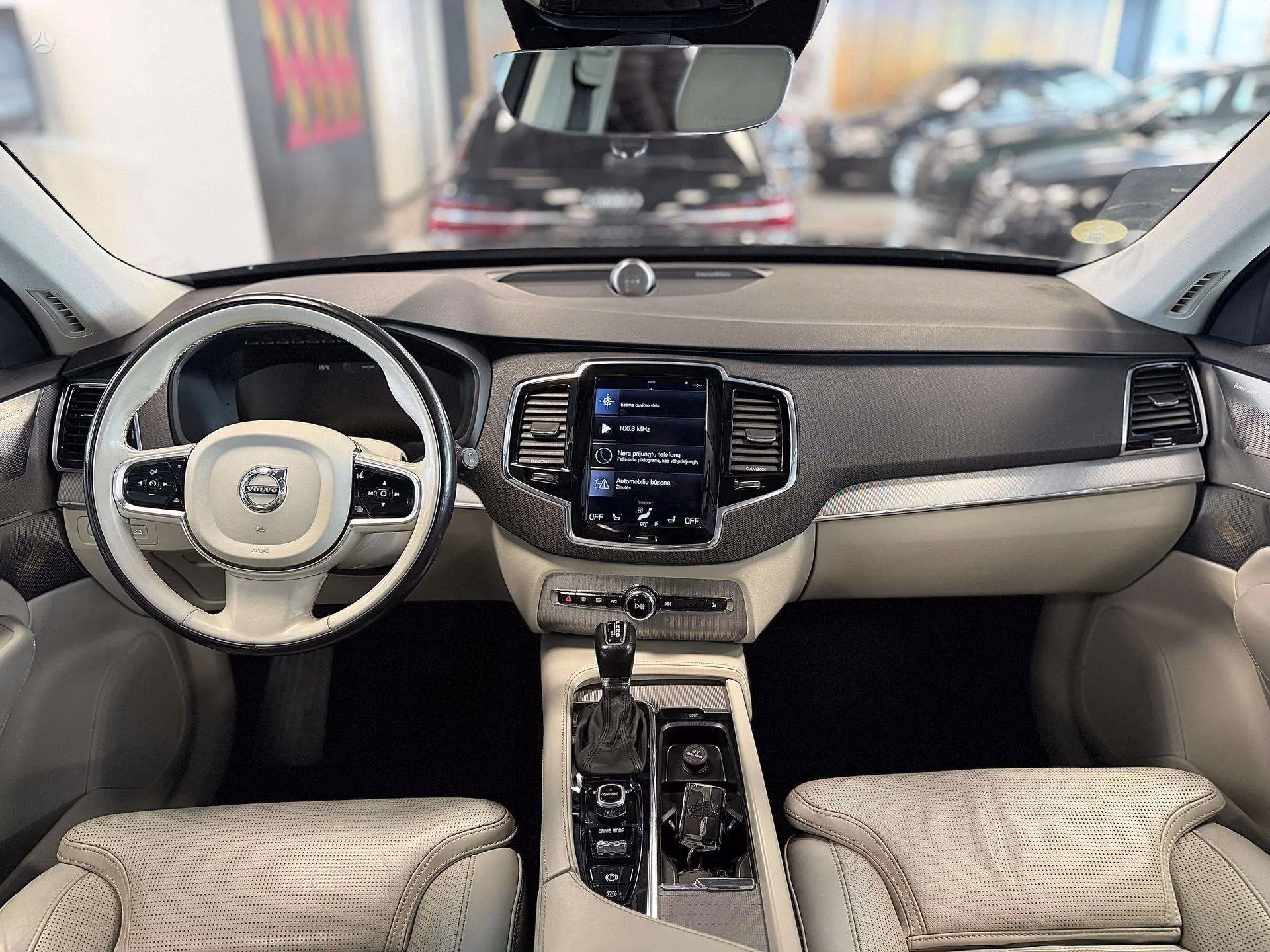 Volvo XC90