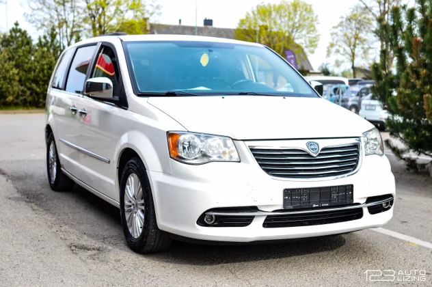Lancia Voyager