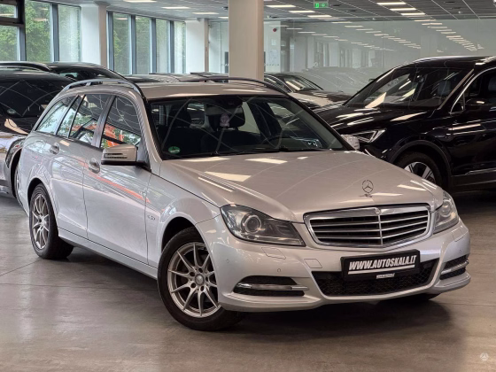 Mercedes-Benz C 220