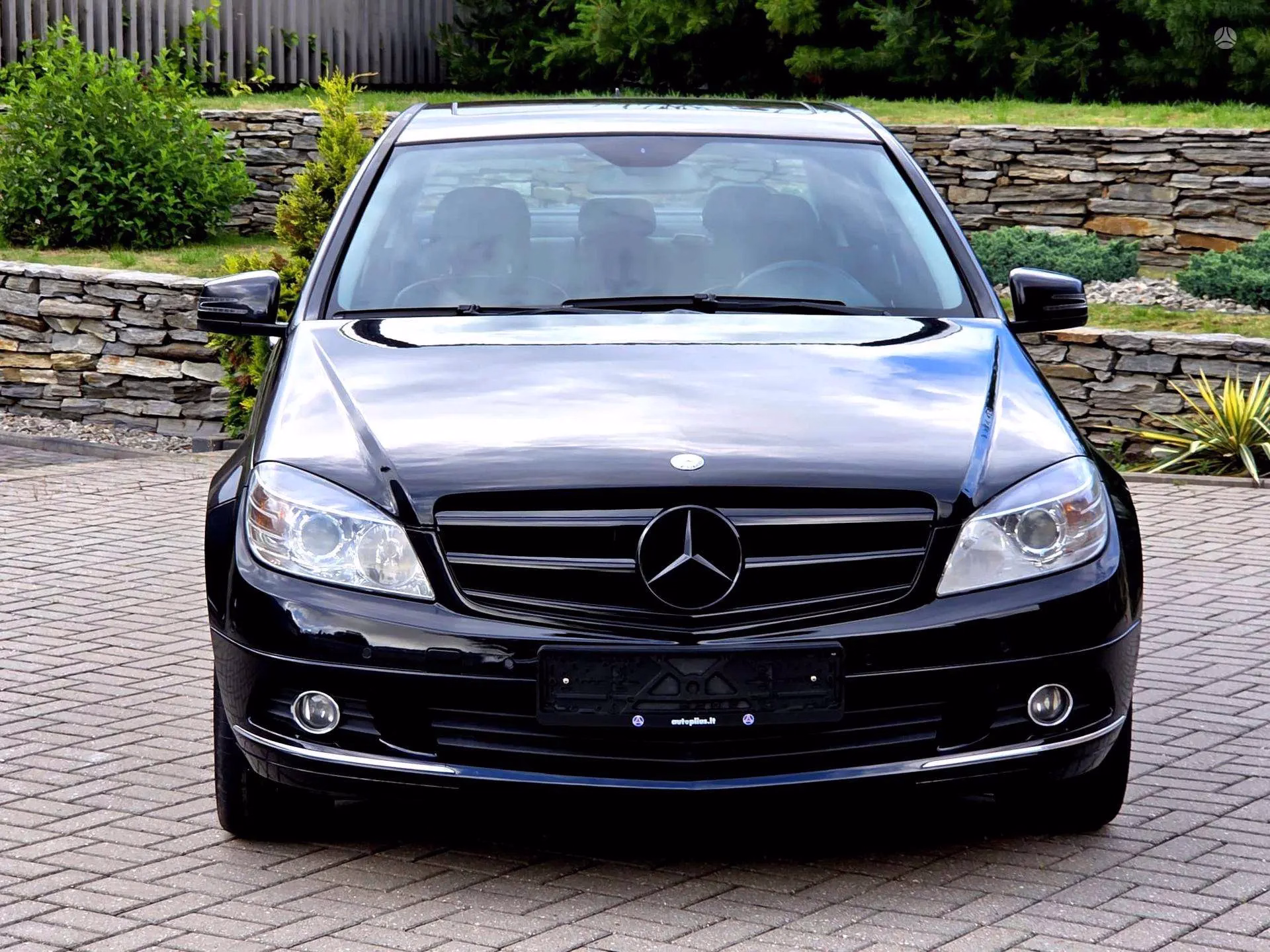 Mercedes-Benz C 180