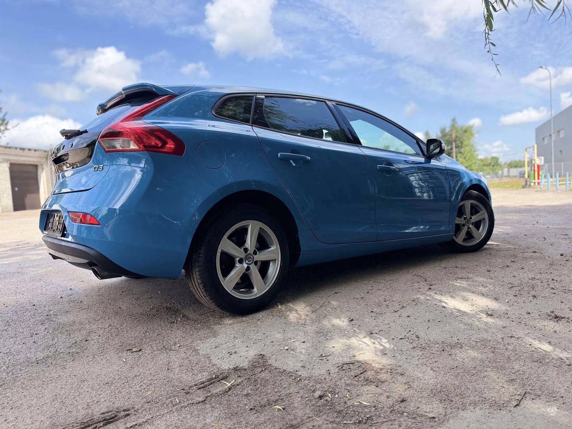 Volvo V40