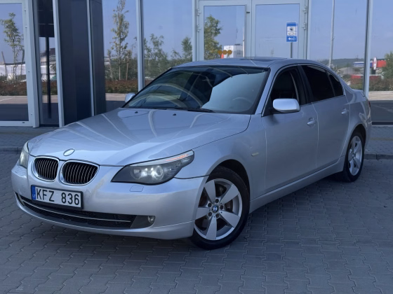 BMW 528