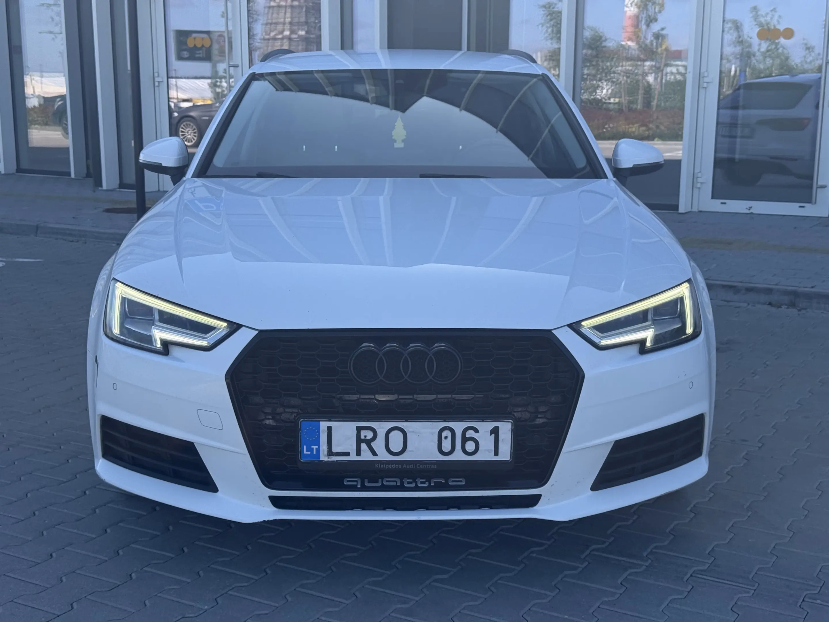 Audi A4