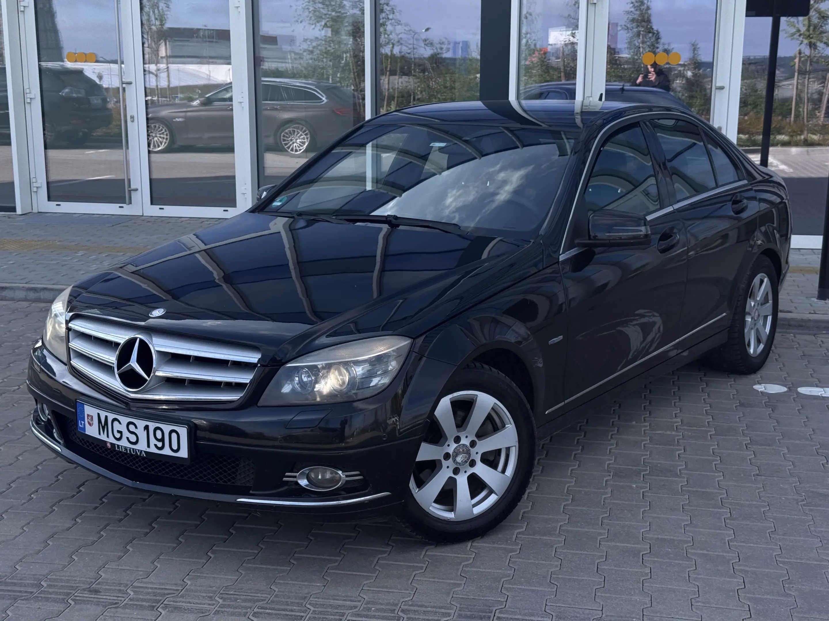 Mercedes-Benz C 180