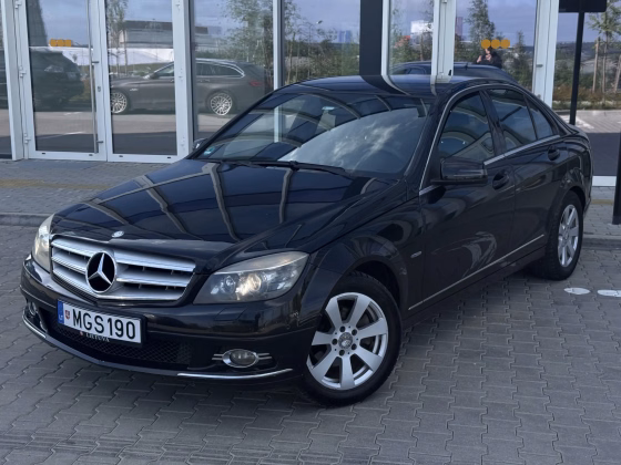Mercedes-Benz C 180
