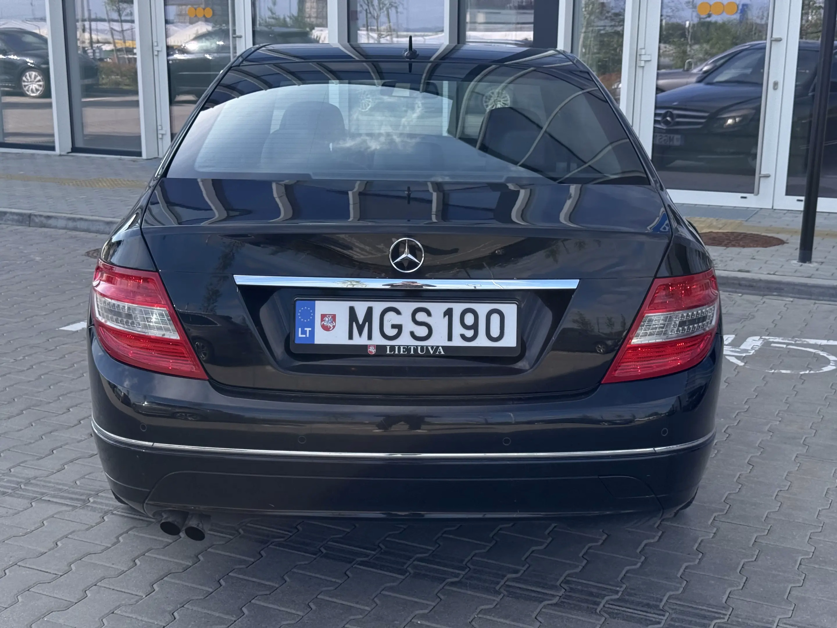 Mercedes-Benz C 180