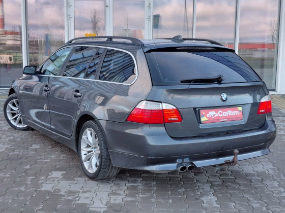 BMW 525