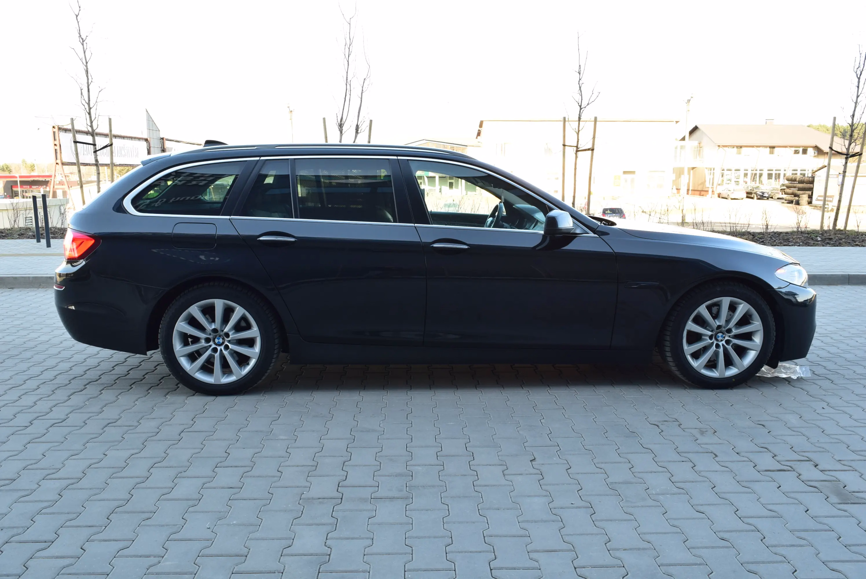 BMW 530
