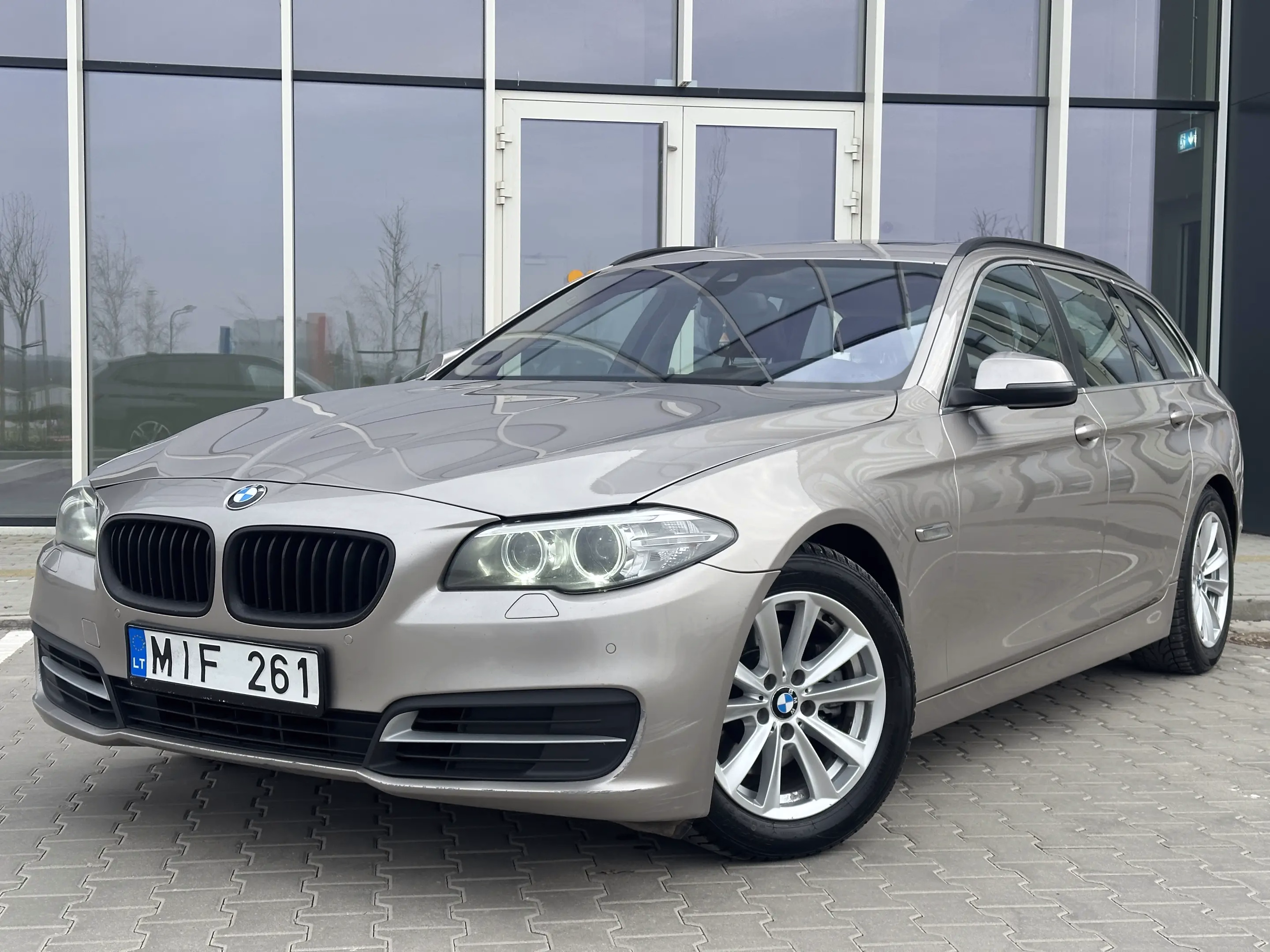 BMW 520