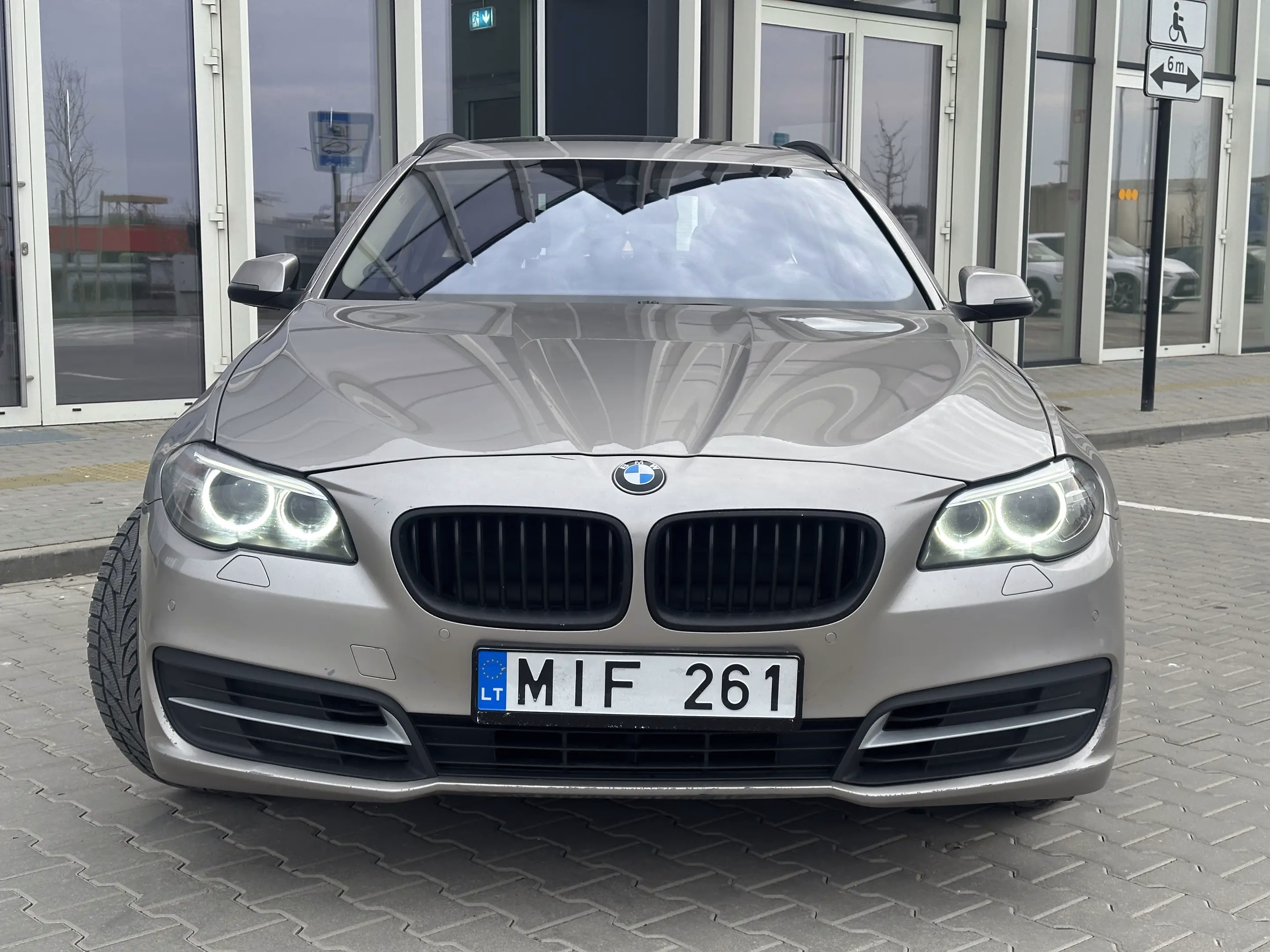 BMW 520