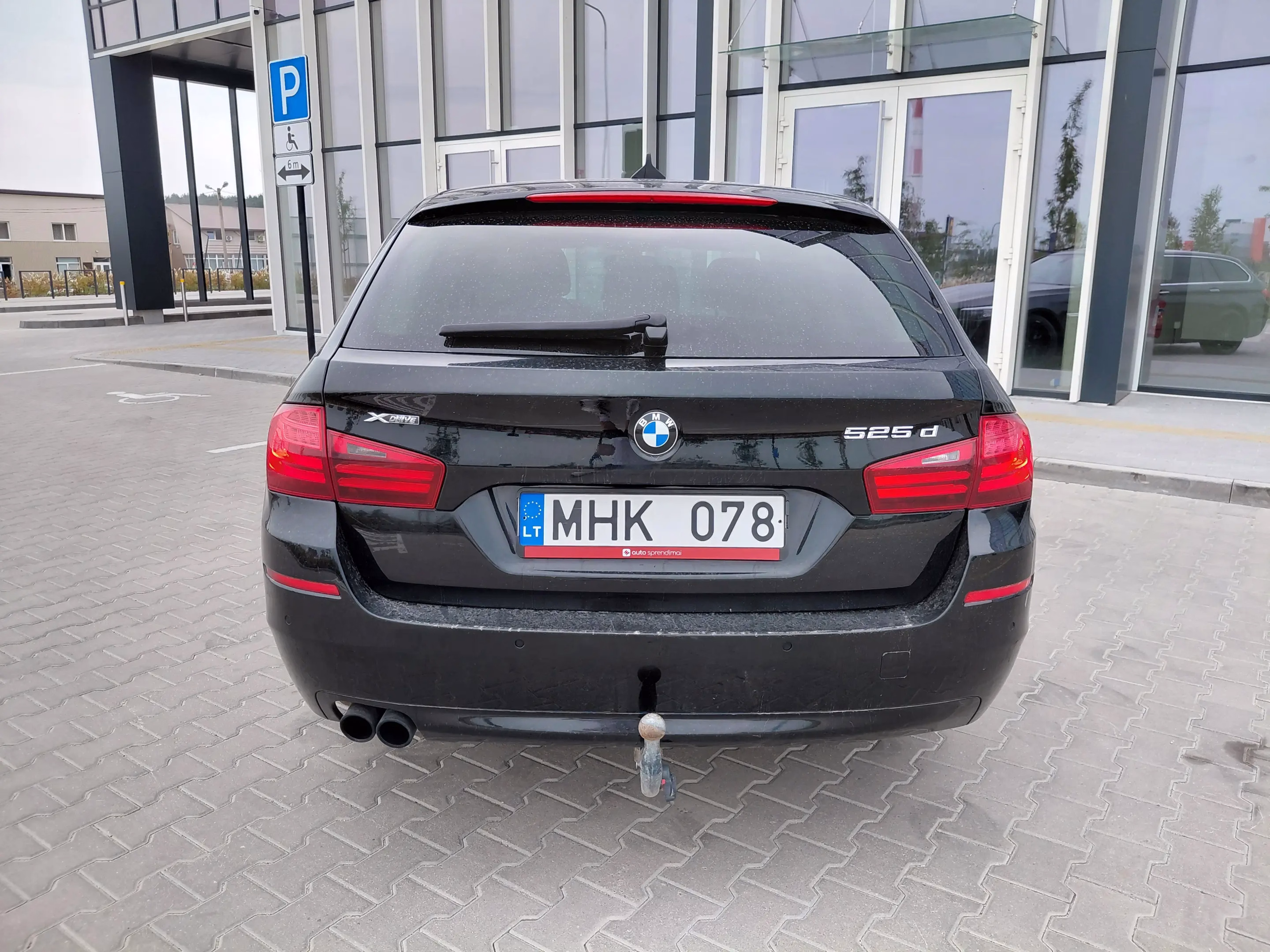 BMW 525