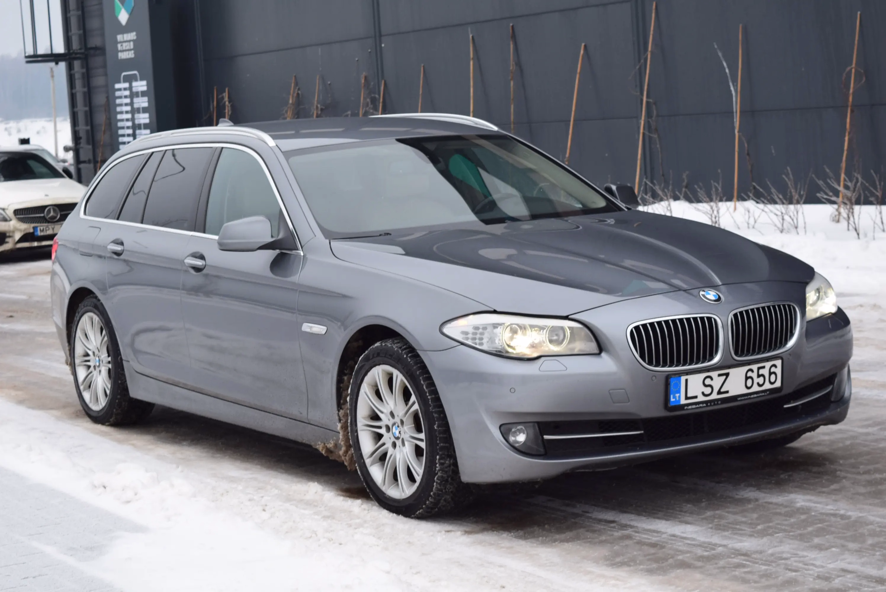 BMW 525