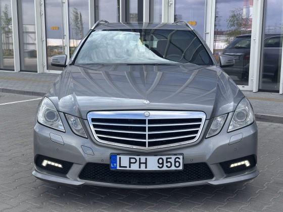 Mercedes-Benz E 250
