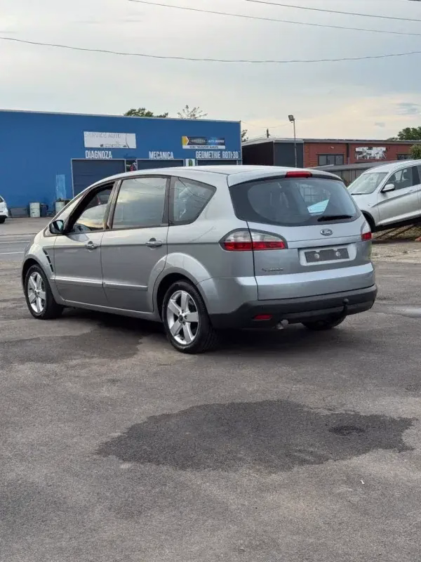 Ford S-Max