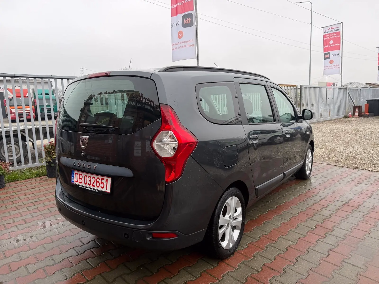 Dacia Lodgy