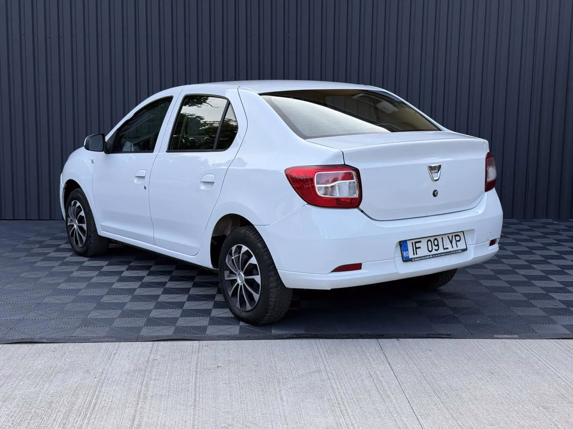 Dacia Logan