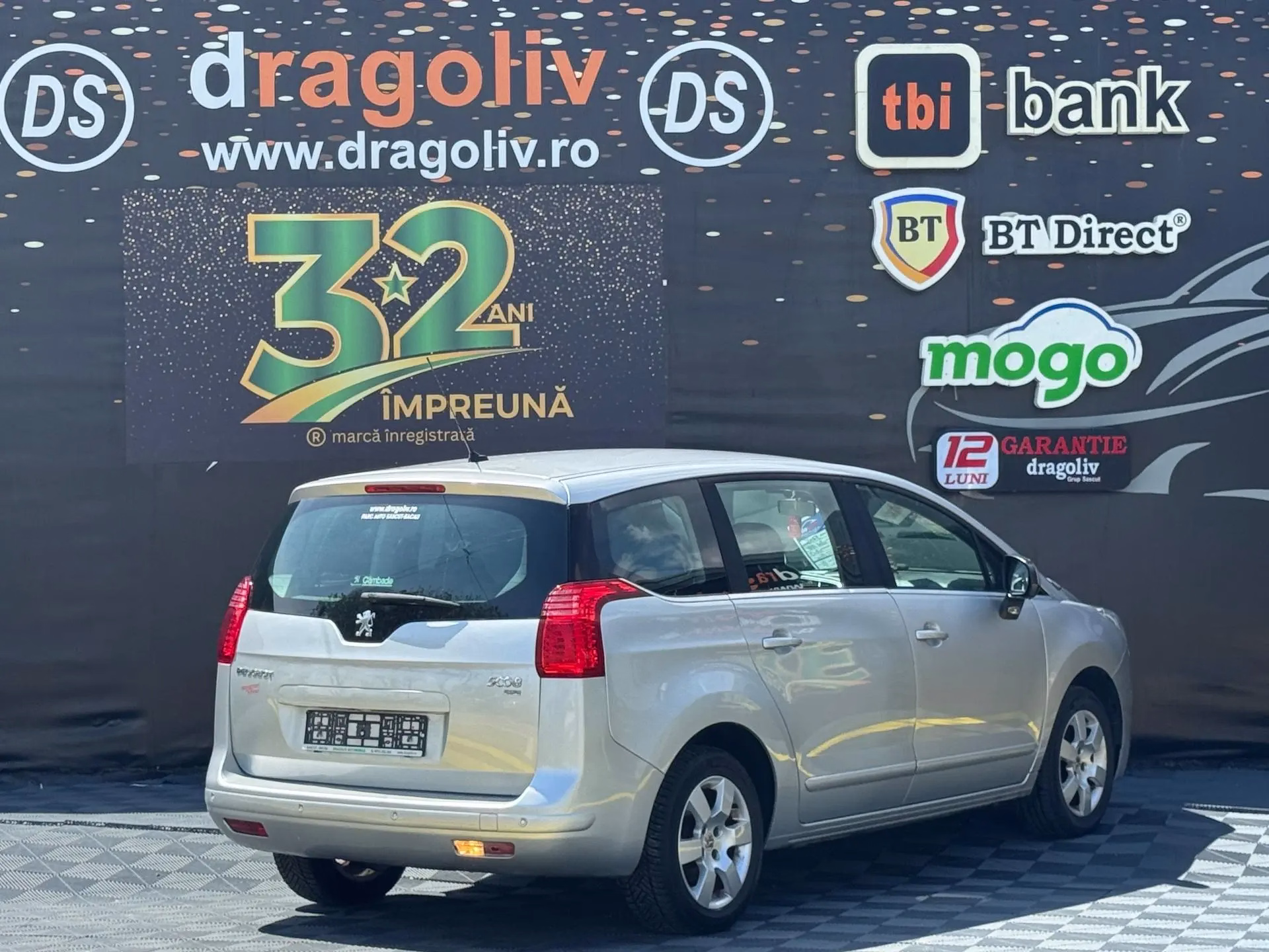 Peugeot 5008