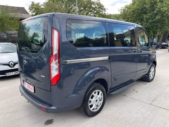 Ford Tourneo Custom