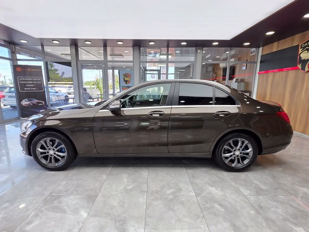 Mercedes-Benz C 220