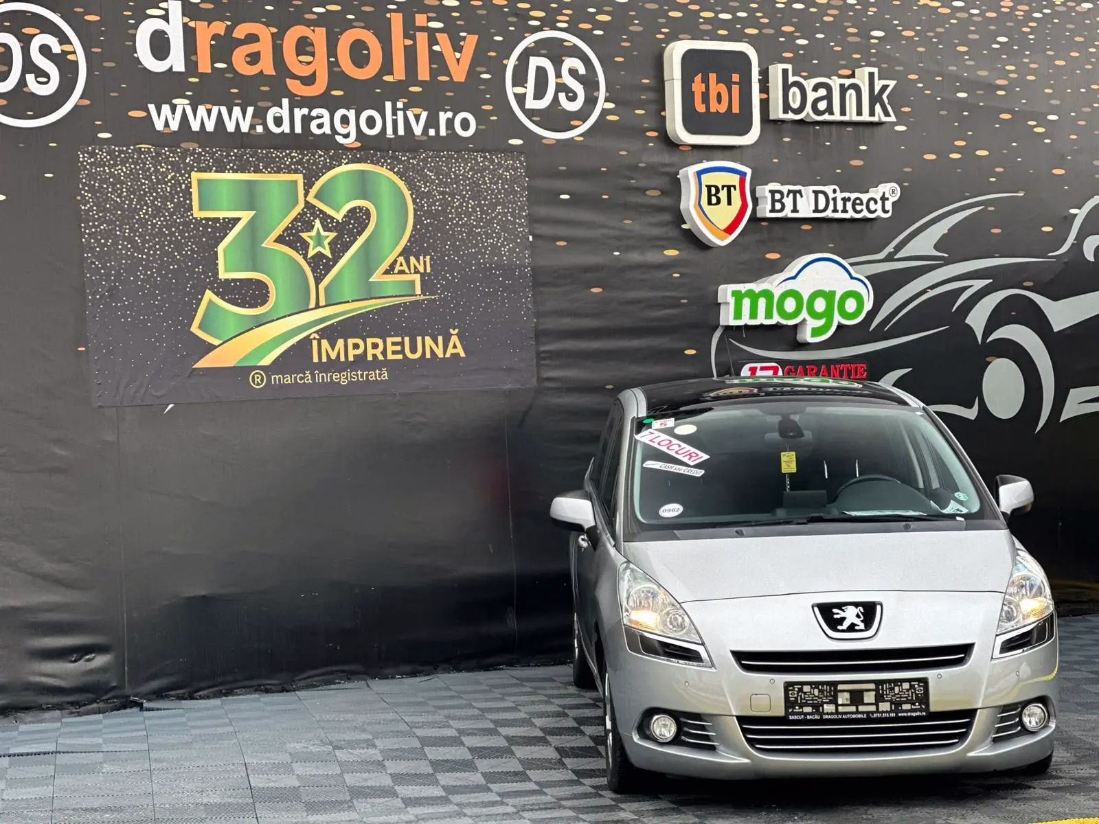 Peugeot 5008