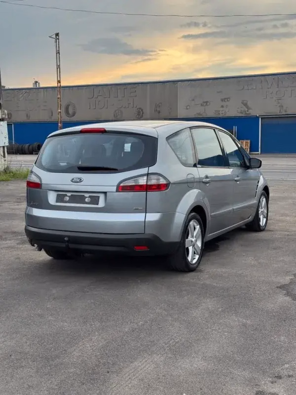 Ford S-Max