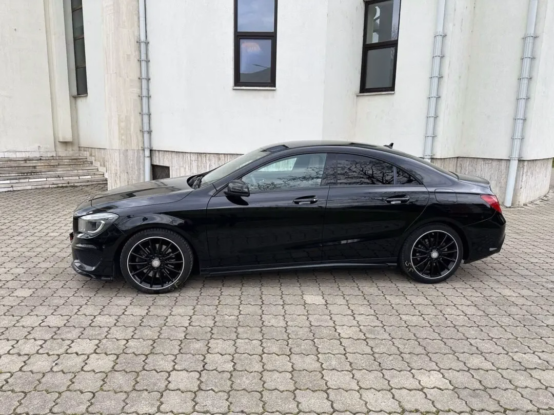 Mercedes-Benz CLA 220