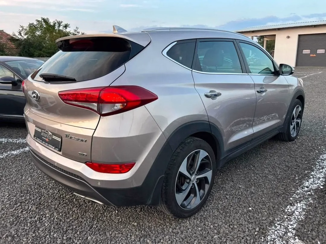 Hyundai TUCSON