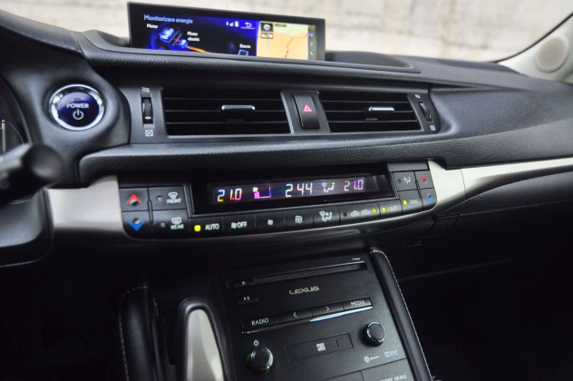 Lexus CT 200h