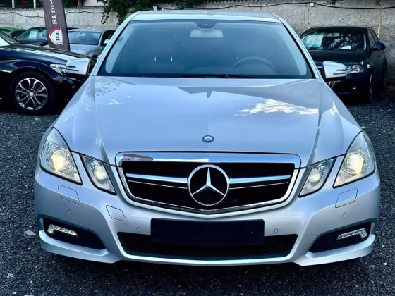 Mercedes-Benz E 200