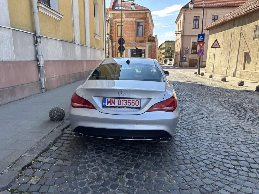 Mercedes-Benz CLA 180