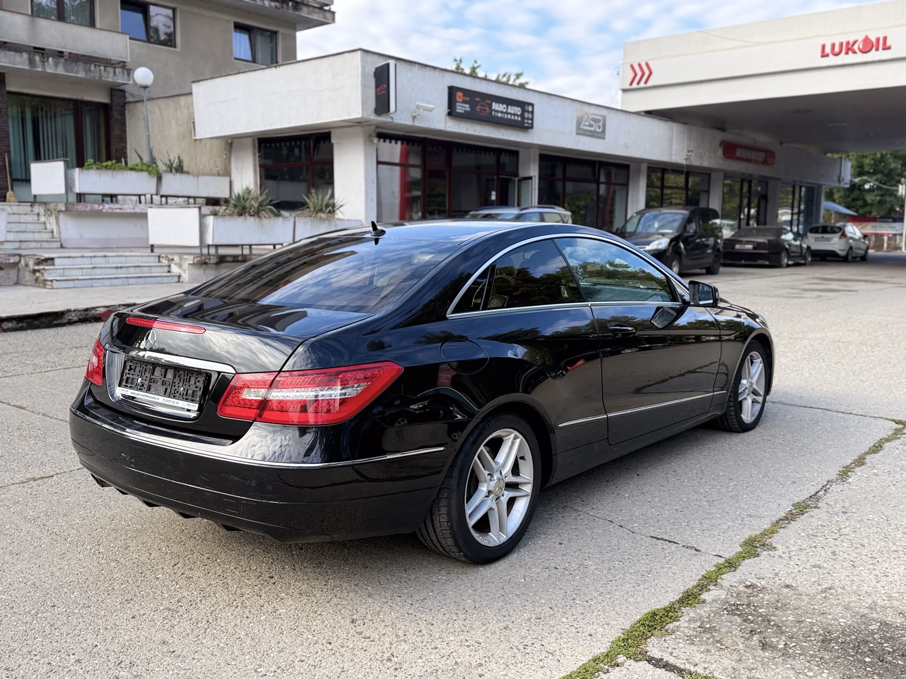 Mercedes-Benz E 220