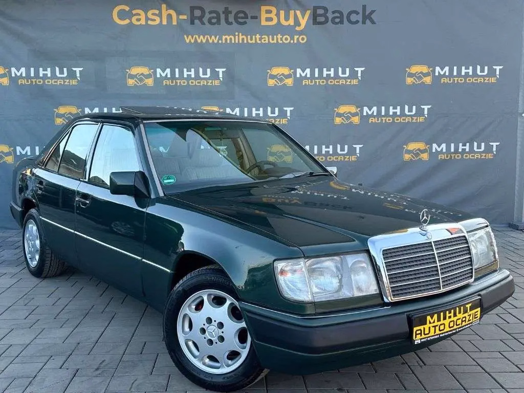 Mercedes-Benz E 230