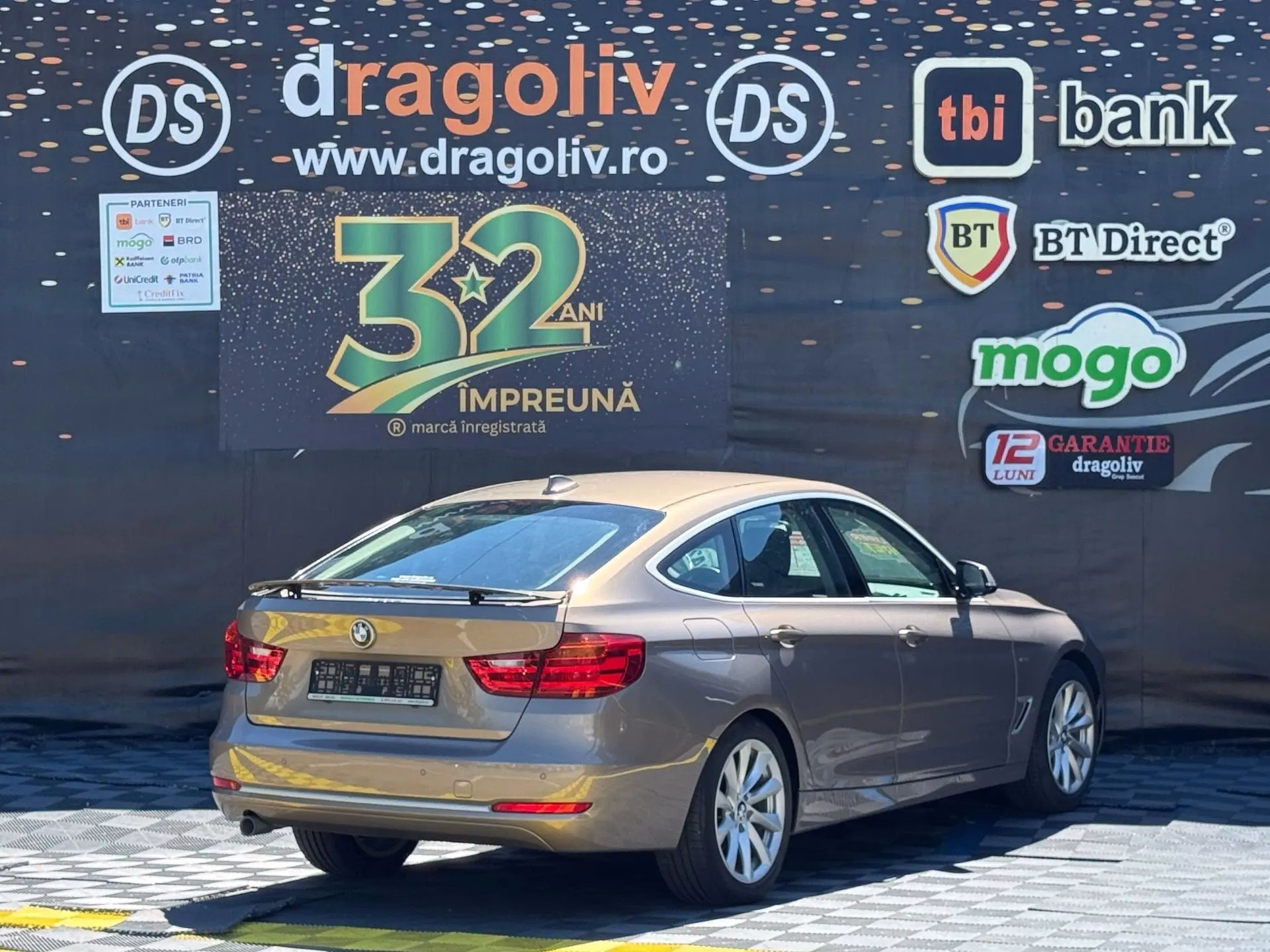 BMW 320