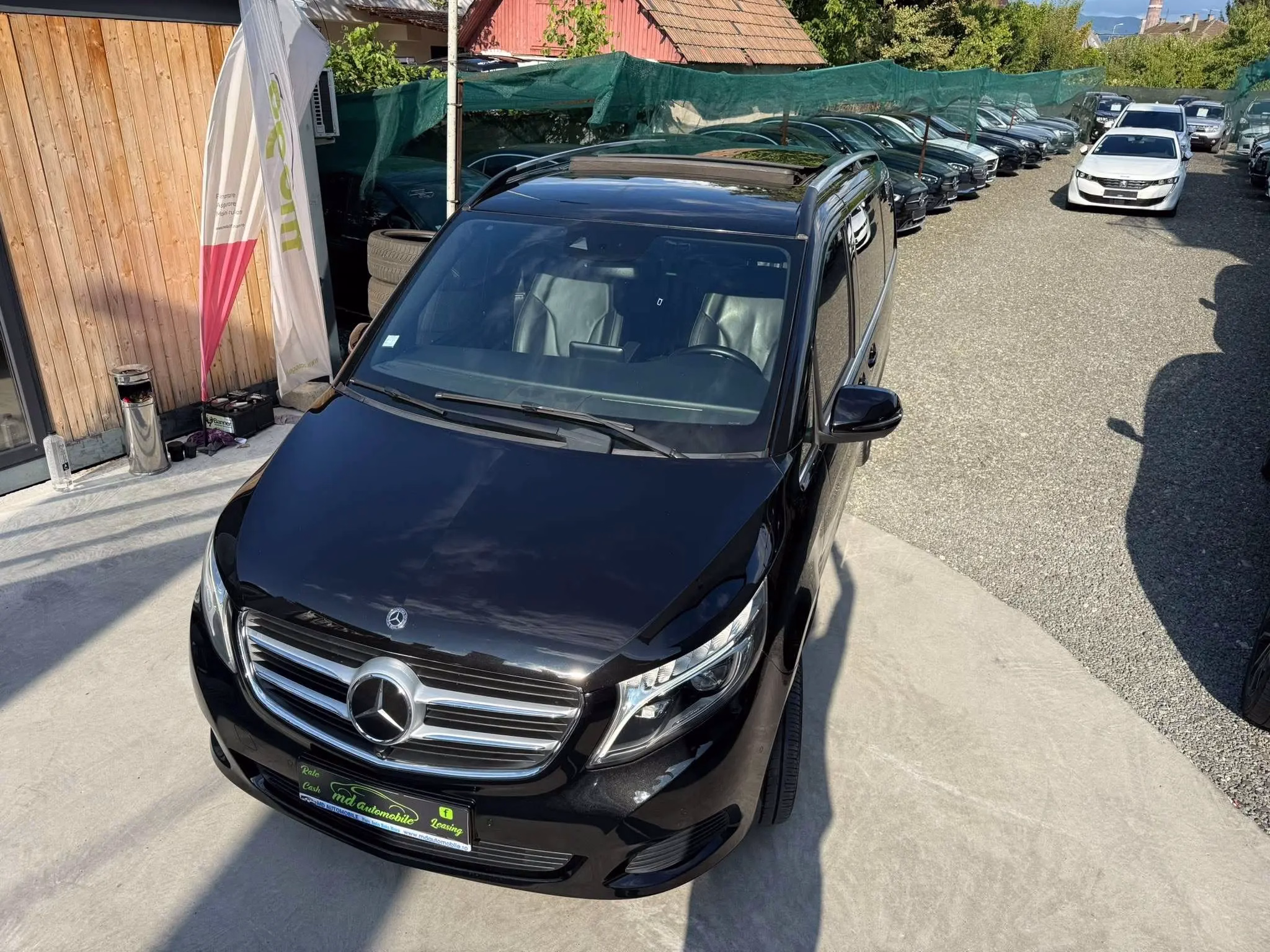 Mercedes-Benz V 220