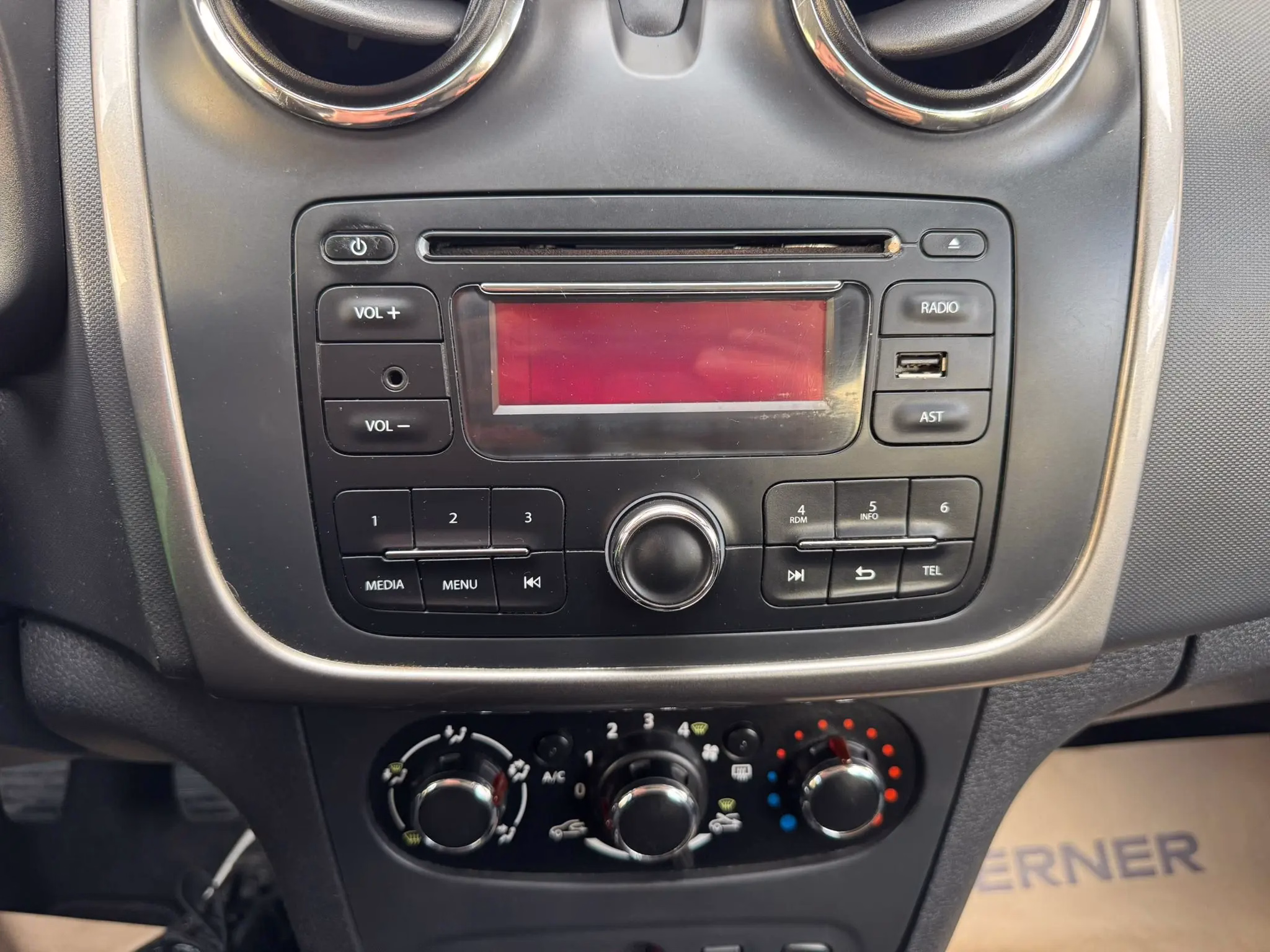 Dacia Logan