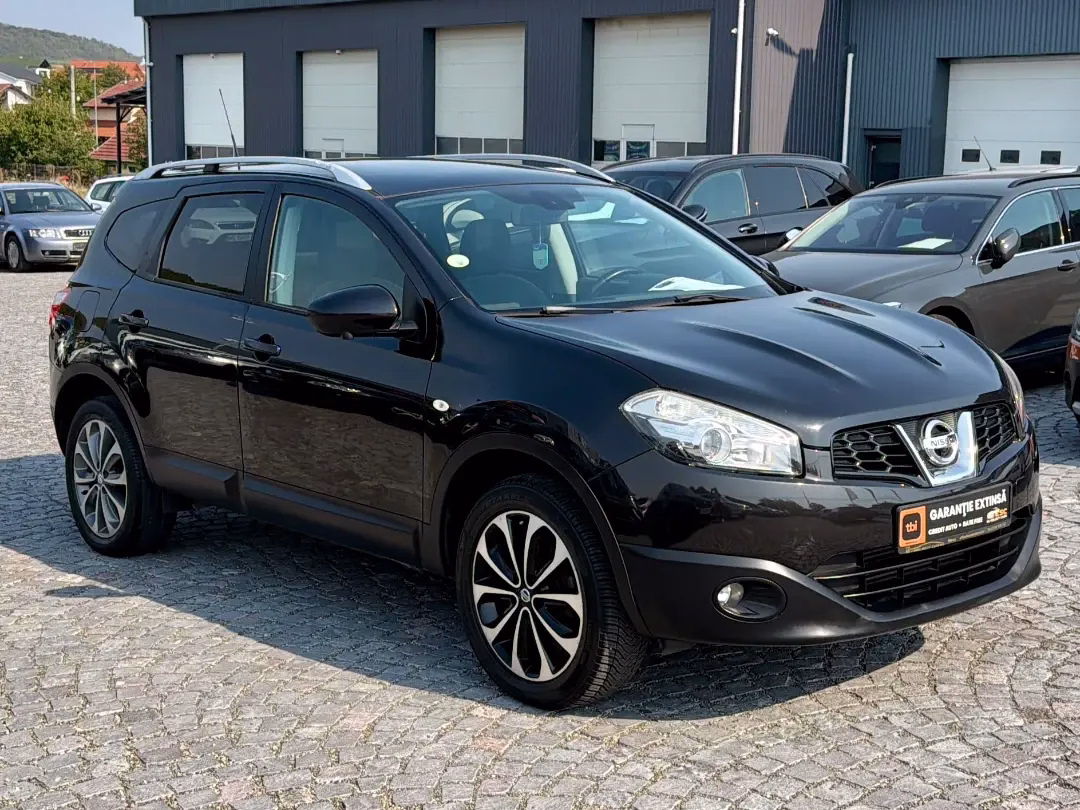 Nissan Qashqai+2