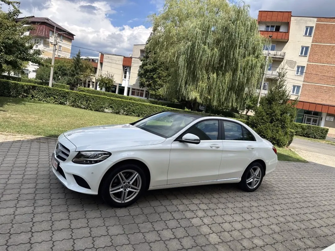 Mercedes-Benz C 220
