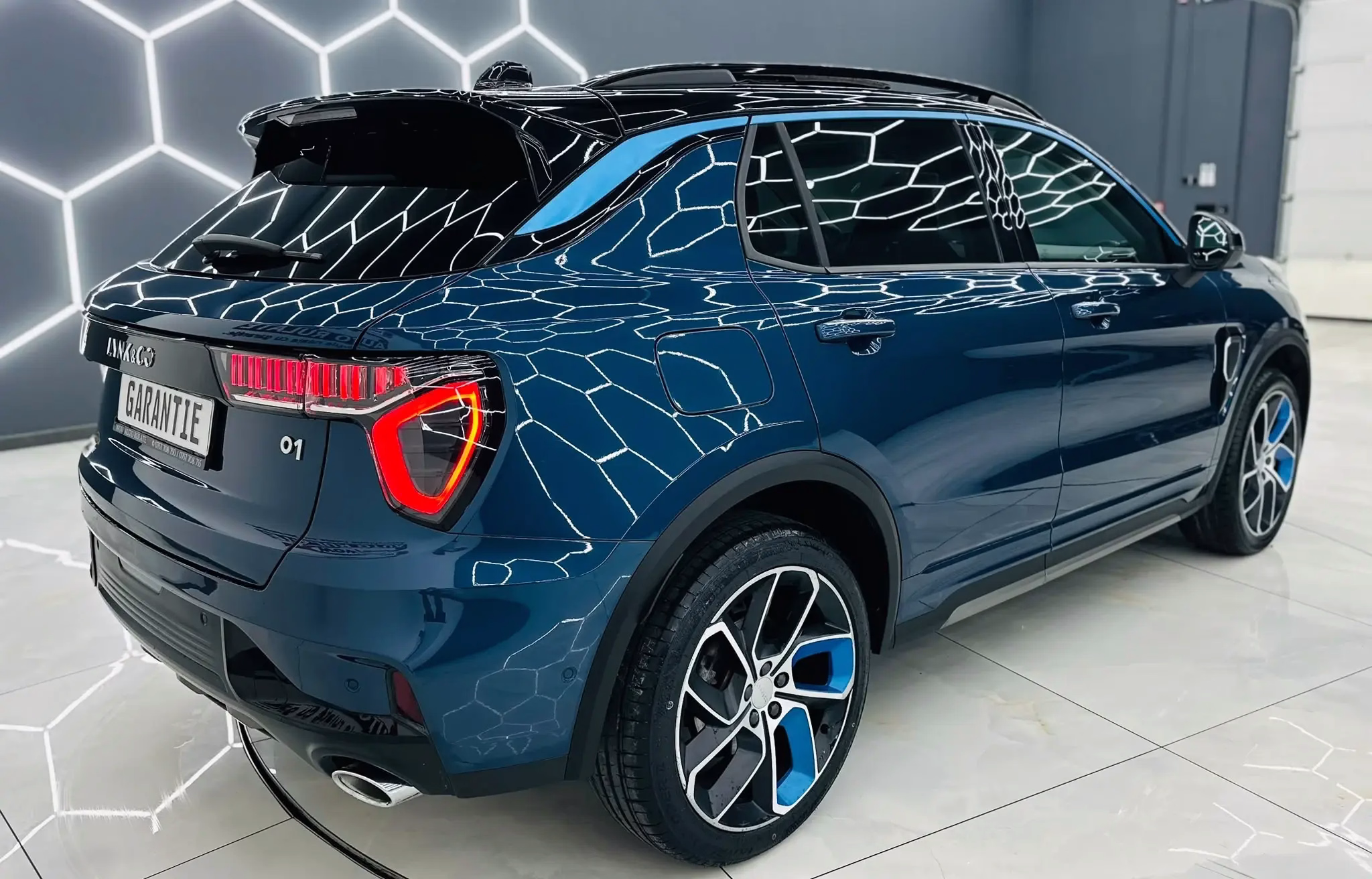 Lynk&Co 01