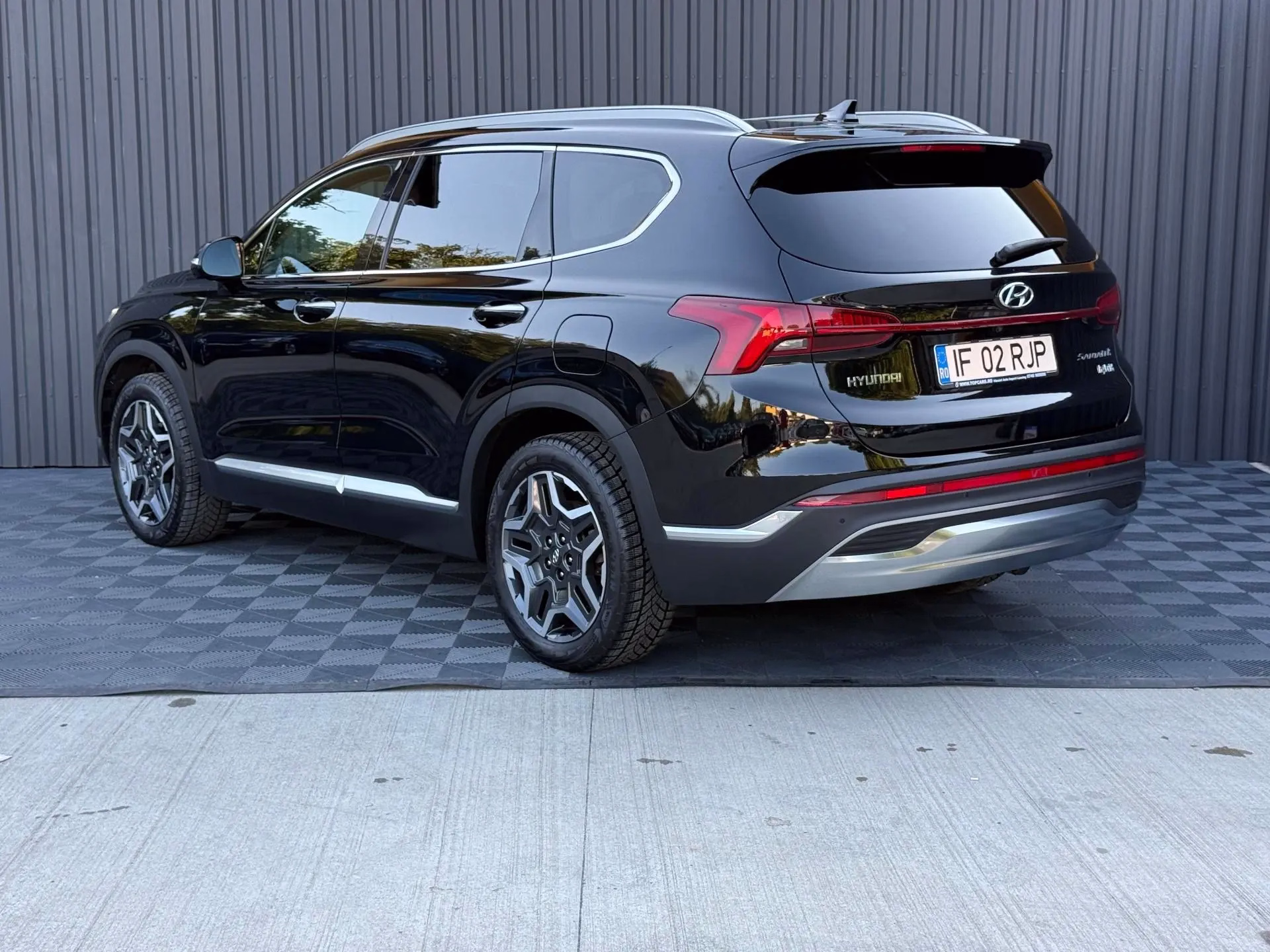 Hyundai SANTA FE