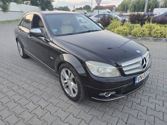 Mercedes-Benz C 320