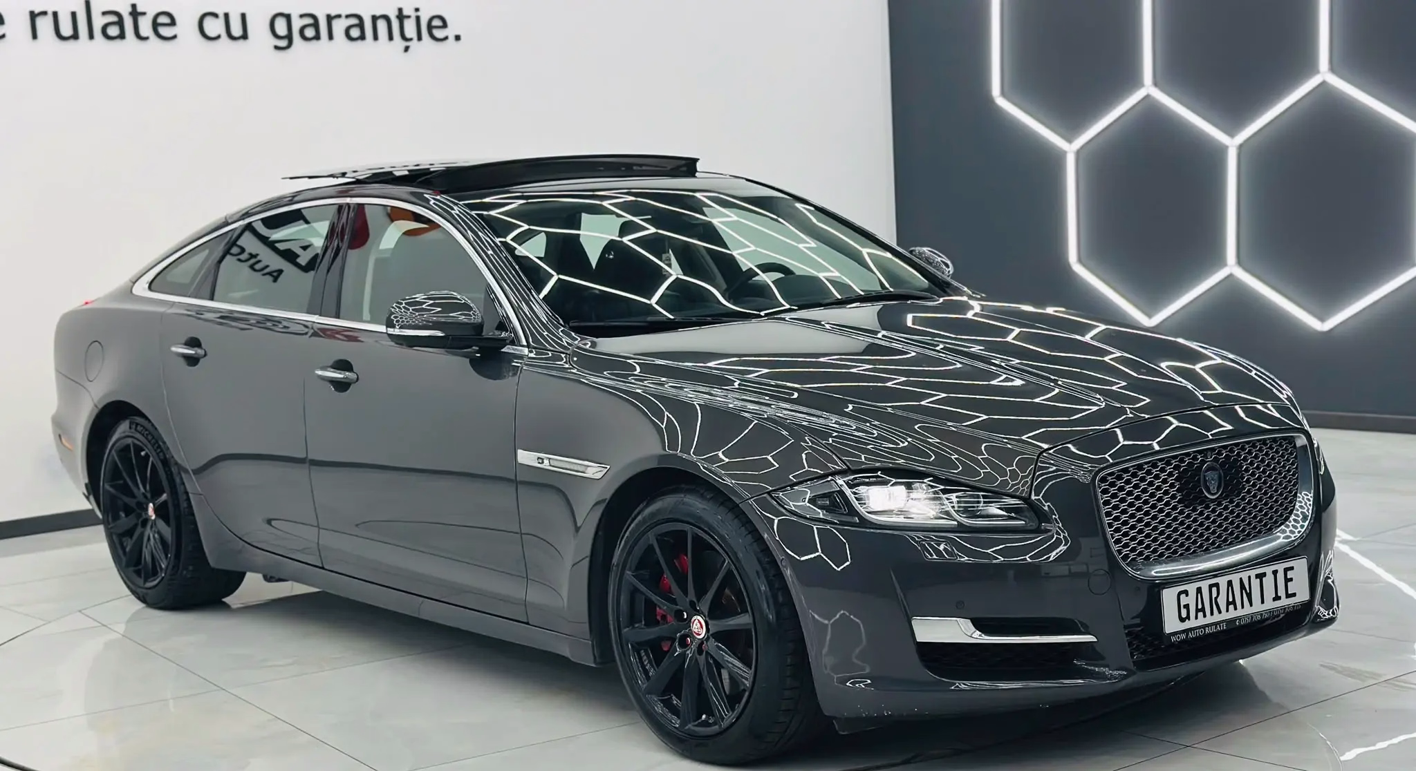 Jaguar XJ